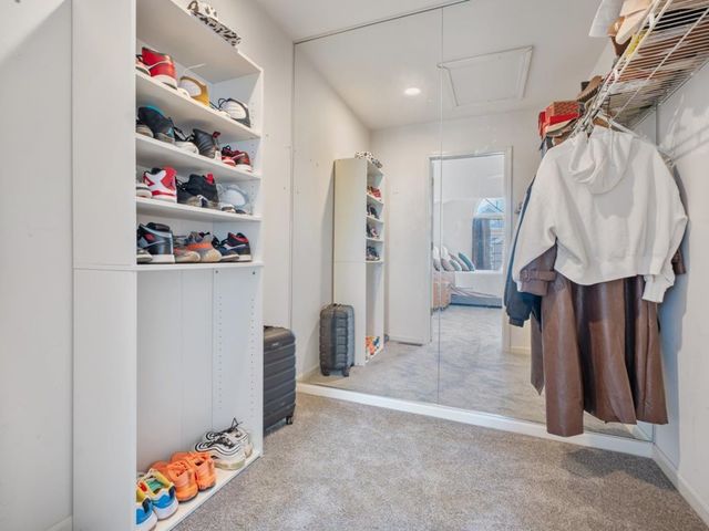 304 Nautical Way D, Elgin, IL 60123