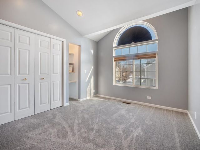 304 Nautical Way D, Elgin, IL 60123