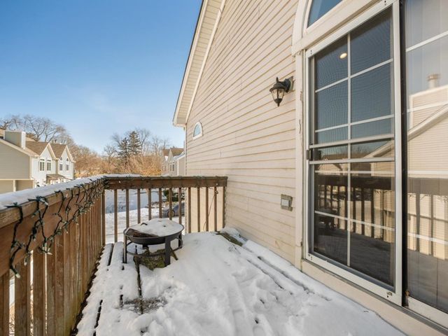 304 Nautical Way D, Elgin, IL 60123