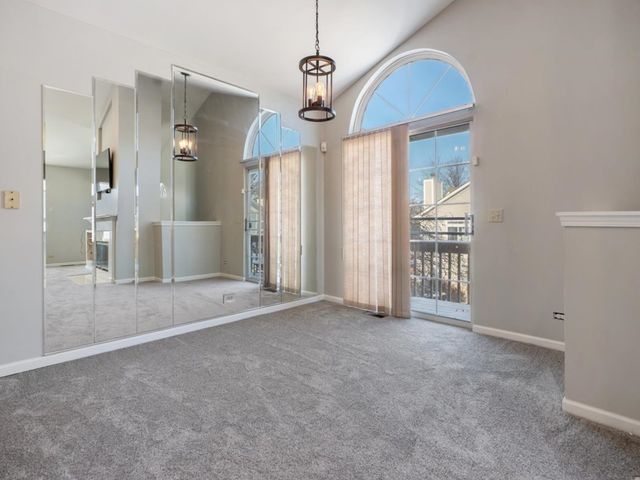 304 Nautical Way D, Elgin, IL 60123