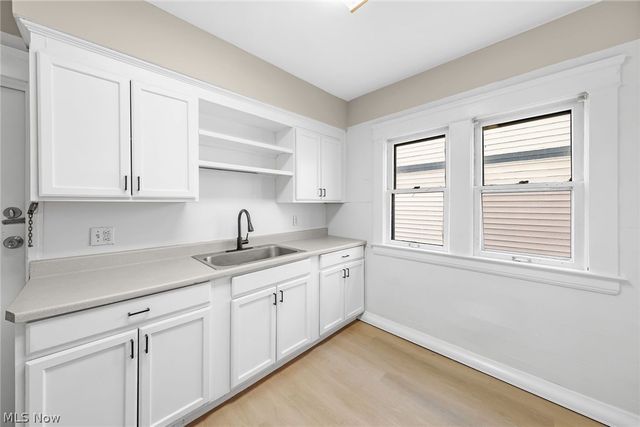 1695 Glenmont Road Lower, Cleveland Heights, OH 44118