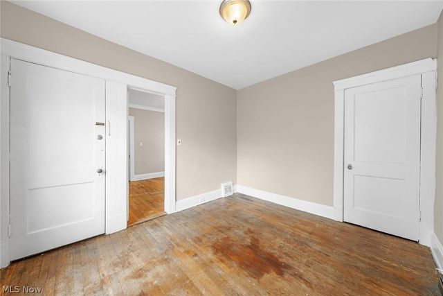 1695 Glenmont Road Lower, Cleveland Heights, OH 44118