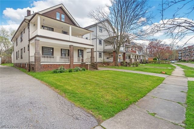 1695 Glenmont Road Lower, Cleveland Heights, OH 44118