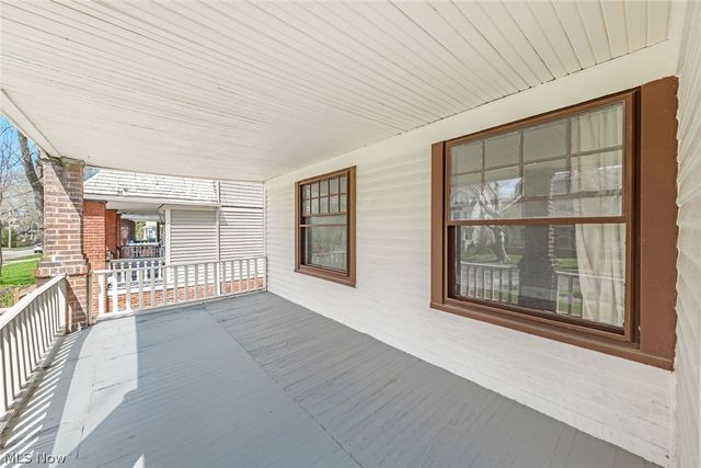 1695 Glenmont Road Lower, Cleveland Heights, OH 44118