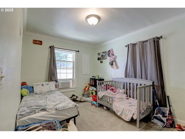 804 E 13TH St, The Dalles, OR 97058