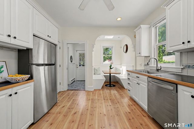 244 Stratfield Road, Fairfield, CT 06825