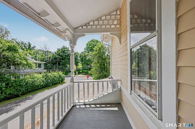 244 Stratfield Road, Fairfield, CT 06825