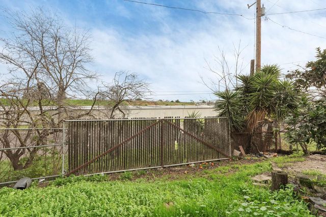 1234 Perry Ave, Stockton, CA 95203