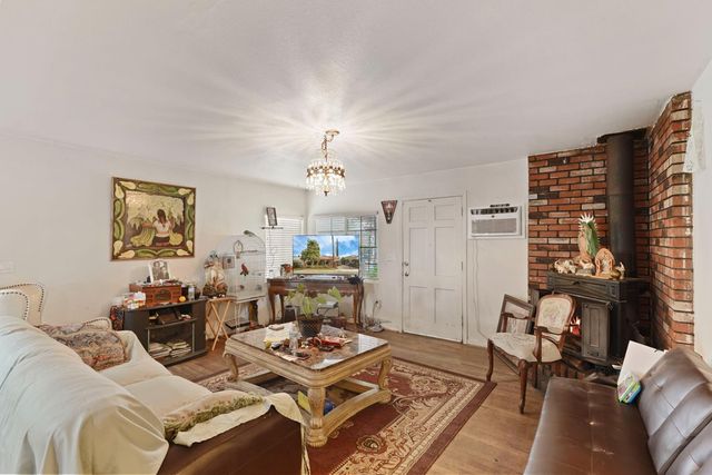 1234 Perry Ave, Stockton, CA 95203