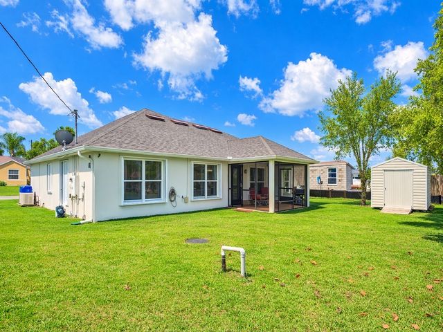 118 Arcadia Drive, Sebastian, FL 32958