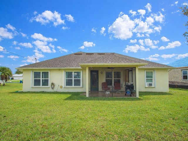 118 Arcadia Drive, Sebastian, FL 32958