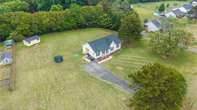 2563 Foxfire Lane, Burlington, NC 27217