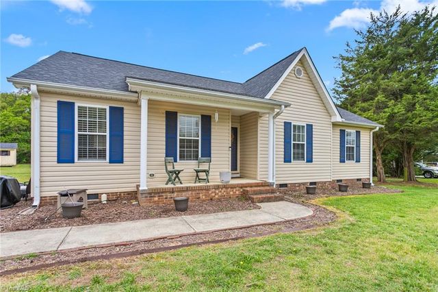 2563 Foxfire Lane, Burlington, NC 27217
