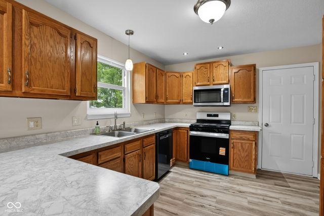 818 Center Street, Greenfield, IN 46140