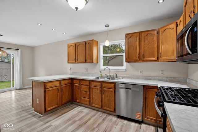 818 Center Street, Greenfield, IN 46140