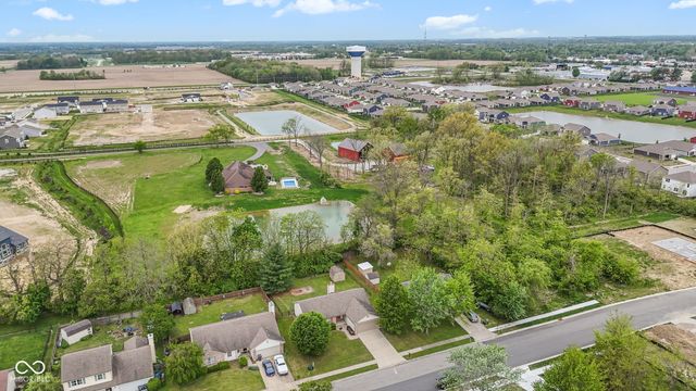 818 Center Street, Greenfield, IN 46140