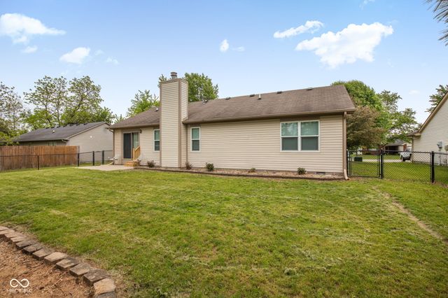 818 Center Street, Greenfield, IN 46140