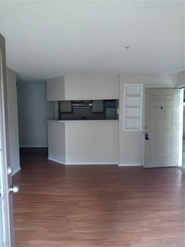 216 AFTON SQUARE 208, Altamonte Springs, FL 32714