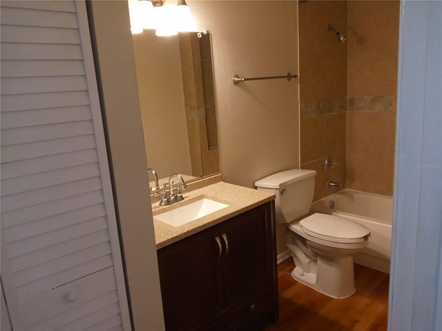216 AFTON SQUARE 208, Altamonte Springs, FL 32714