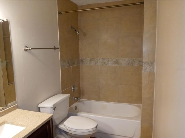 216 AFTON SQUARE 208, Altamonte Springs, FL 32714