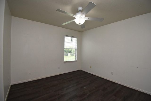128 Long Canyon Lane, Richmond, TX 77469