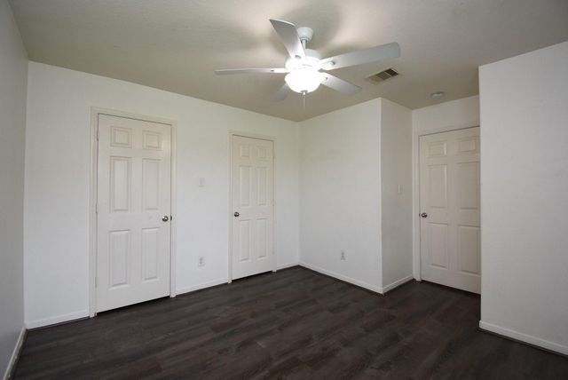 128 Long Canyon Lane, Richmond, TX 77469