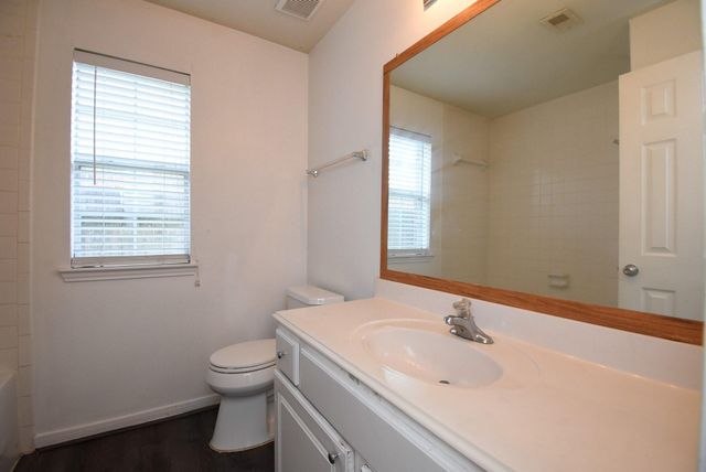 128 Long Canyon Lane, Richmond, TX 77469