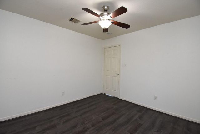 128 Long Canyon Lane, Richmond, TX 77469