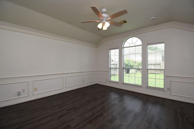 128 Long Canyon Lane, Richmond, TX 77469