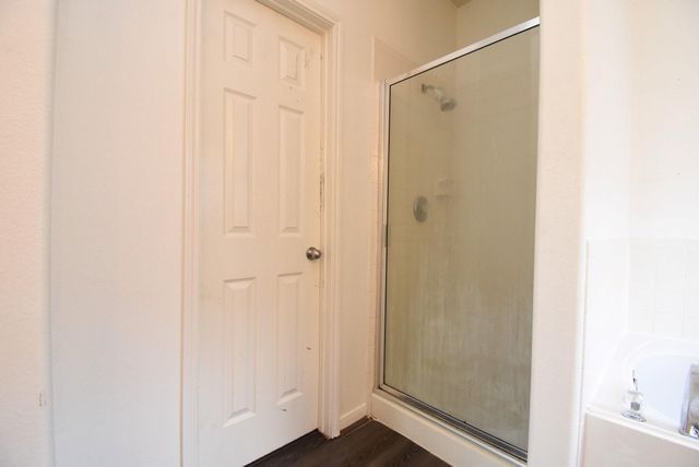 128 Long Canyon Lane, Richmond, TX 77469