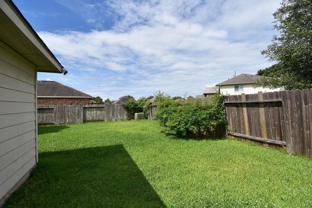 128 Long Canyon Lane, Richmond, TX 77469