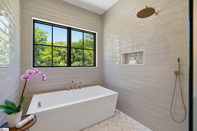 101 Sherwood Street Unit 200, Greenville, SC 29601