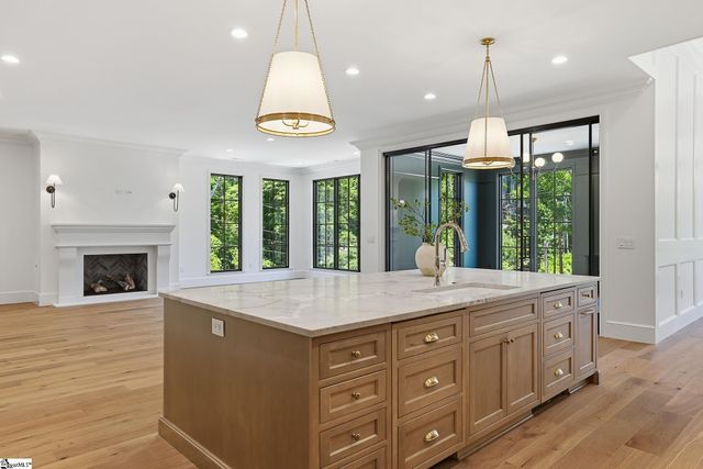 101 Sherwood Street Unit 200, Greenville, SC 29601