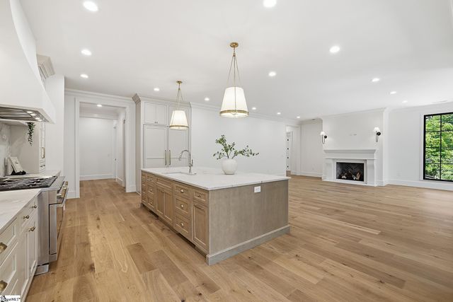 101 Sherwood Street Unit 200, Greenville, SC 29601