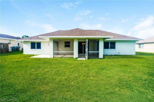 617 SE 27th ST, Cape Coral, FL 33904