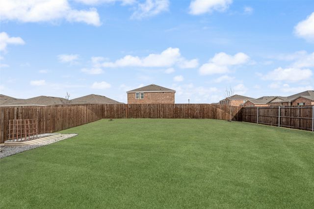 792 Camden Drive, Lavon, TX 75166