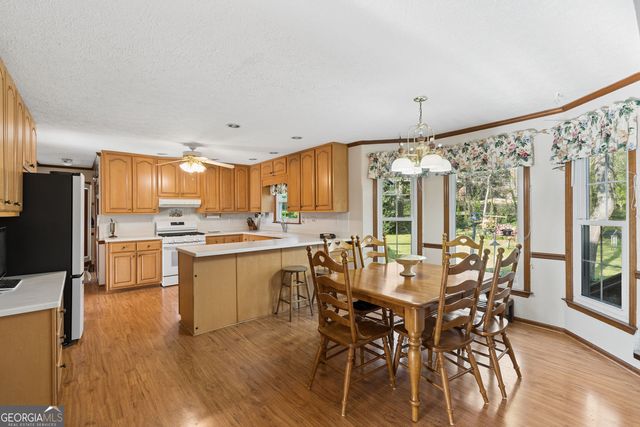 2931 Winding Circle SW, Lilburn, GA 30047