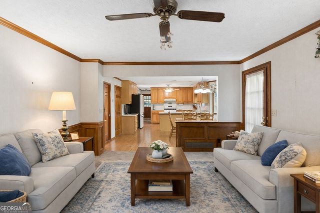 2931 Winding Circle SW, Lilburn, GA 30047