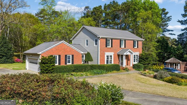 2931 Winding Circle SW, Lilburn, GA 30047