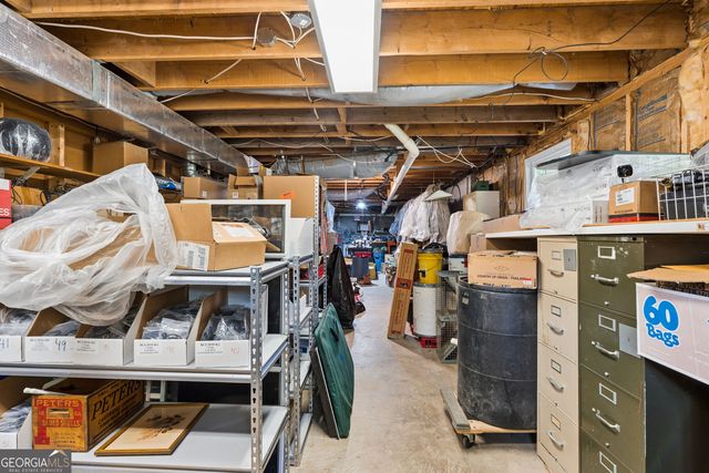 2931 Winding Circle SW, Lilburn, GA 30047