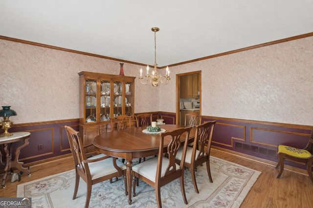 2931 Winding Circle SW, Lilburn, GA 30047