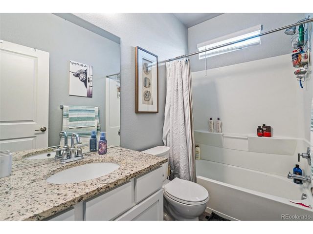 1410 Kings Crown Dr, Milliken, CO 80543