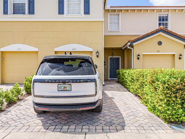 259 Provence Place, Vero Beach, FL 32960