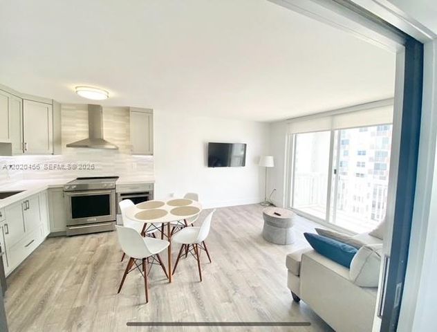 401 Ocean Dr 910, Miami Beach, FL 33139