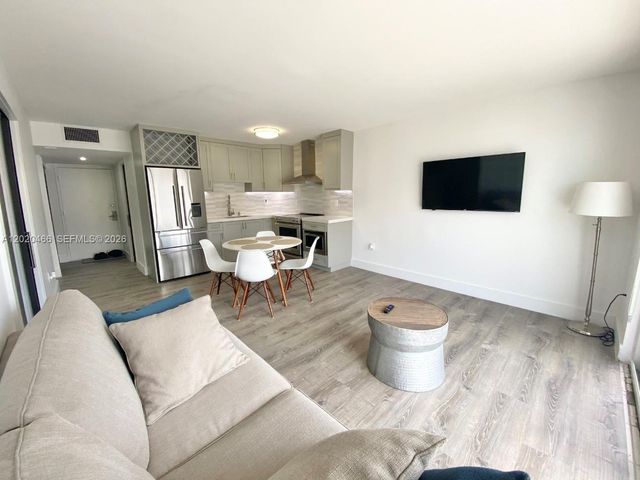 401 Ocean Dr 910, Miami Beach, FL 33139