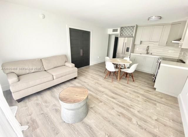 401 Ocean Dr 910, Miami Beach, FL 33139