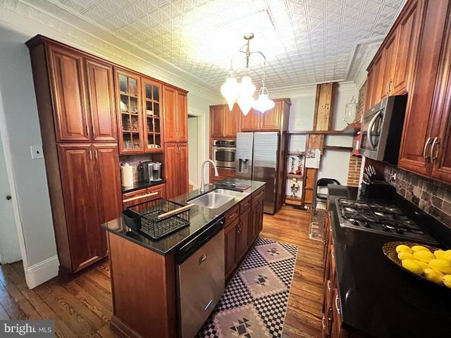 1533 W LOMBARD W, Baltimore, MD 21223