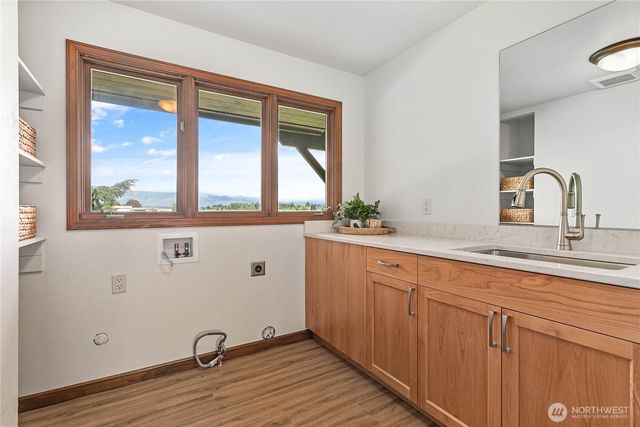1133 E Pole Road, Everson, WA 98247