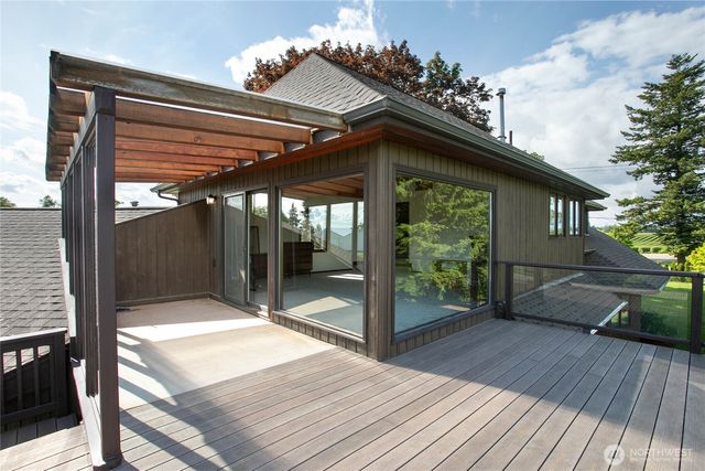 1133 E Pole Road, Everson, WA 98247