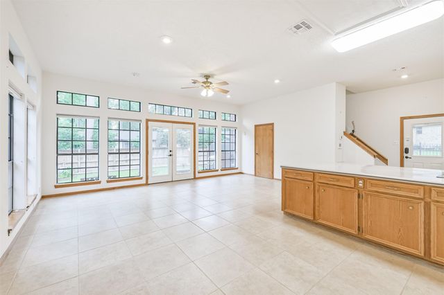 252 Springs Edge Drive, Conroe, TX 77356